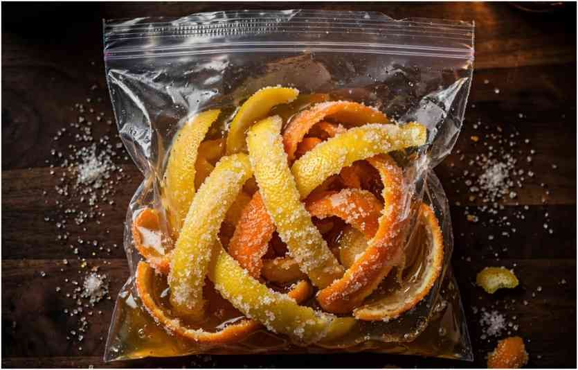 How to Make Oleo Saccharum Citrus Syrup (Bartender’s Guide)
