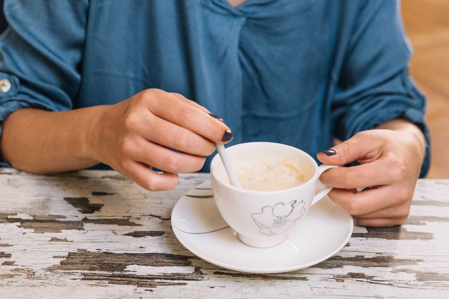 What Is Café au Lait? The Coffee That Keeps Milk Simple